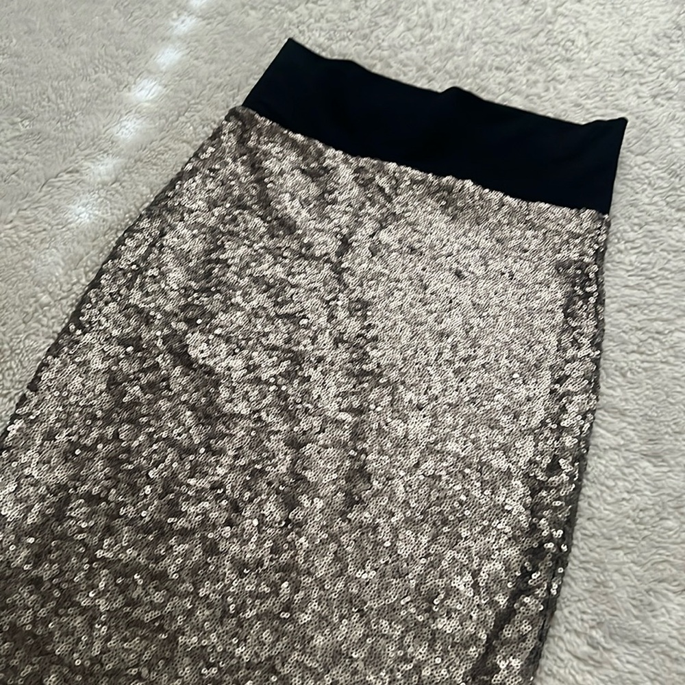 Bebe Pencil skirt